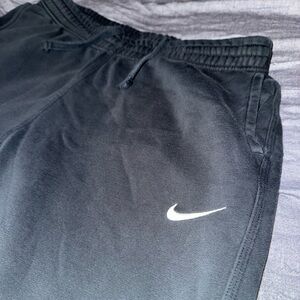 Black Nike sweats